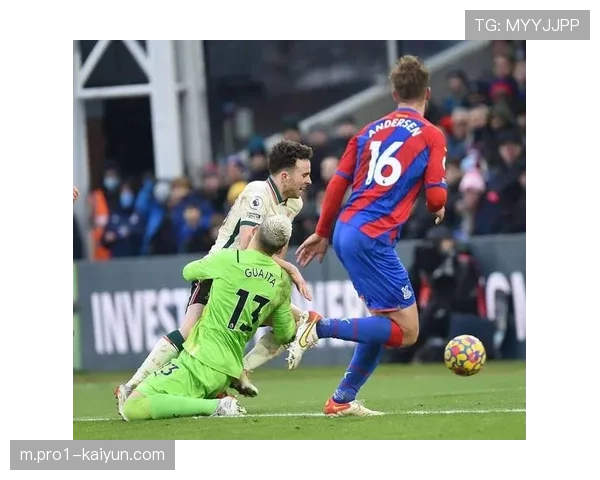 曼联客场控球射门均处下风 依靠高效反击带走关键三分