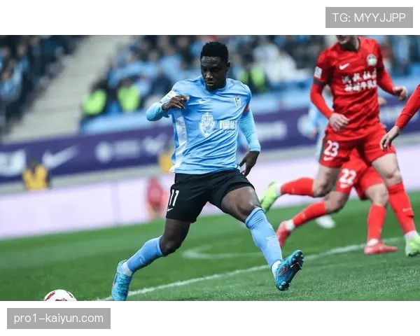 大连英博三连胜期间零失球 防守体系调整初见成效